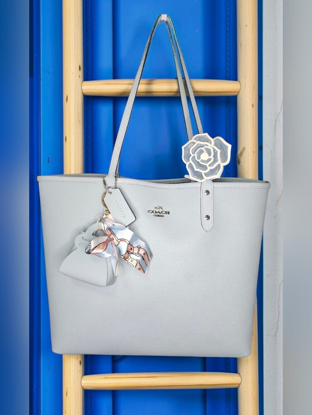 Coach Reversible City Tote Style Number F12176 - Picture 10 of 15